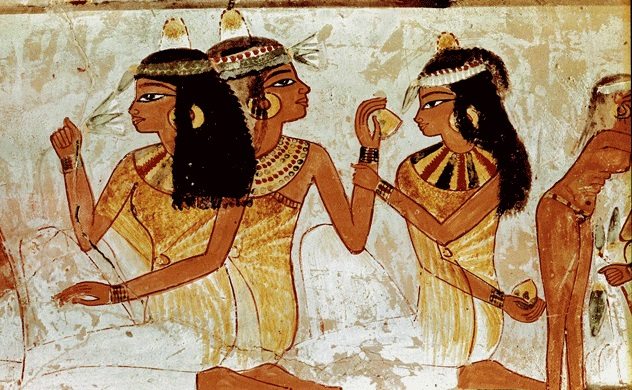 Egyiptom a parfümkészítés bölcsője, rúzs és más, illatakadémia