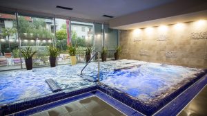Springday Health Club, Újpest, egészség és fitness klub, rúzs és más
