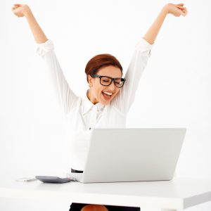 női startup, woman startup, competition, avon, támogat, rúzs és más, támogató, szépségipar