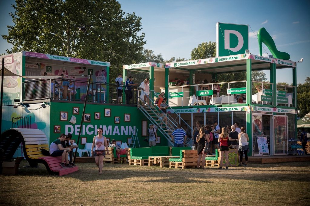deichmann, dent kicks custom, cipő, egyedi, sziget fesztivál, rúzs és más