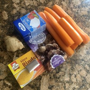 gyömbéres karottaleves, karotta krémleves, krémleves, gyömbér, recept, gasztronómia, ételrecept, rúzs és más
