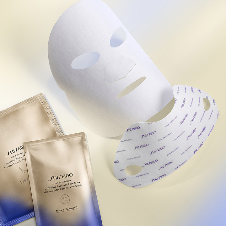 shiseido, vital perfection, retinol, vízitorma, bőrfeszesítő, bőrmegújító, arcápolás, anti agingm maszk, szérum, intensive wrinkle spot treatment ruzs es mas