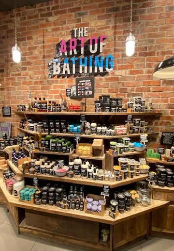 lush, perfume library, illat, parfum, niche, edp, fragrance, firenze, toszkana, italy, olaszorszag, ruzs es mas, illat