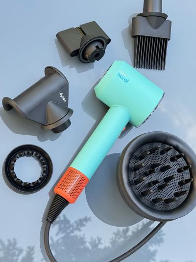 dyson, nural, supersonic, hajszarito, hajformazo, ruzs es mas, haj, luxusmarka