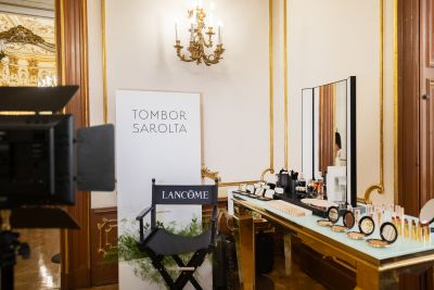 tombor sarolta, tombor saci, sminkes, sminkmester, ruzs es mas, lancome, sminkes, sikertortenet, makeup, tombor