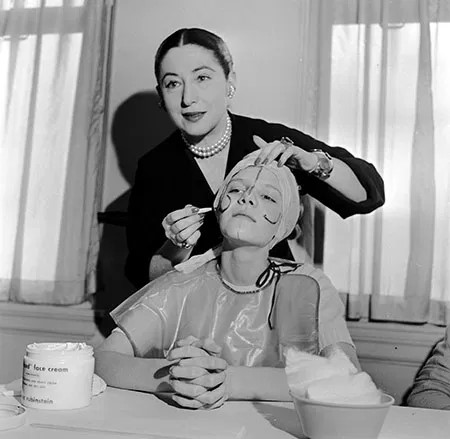 helena rubinstein, rubinstein, luxusmarka, kozmetikai, kozmetikum, borapolas, antiage, antiaging, oregedesgatlo, borfiatalito, amerikai, ruzs es mas, douglas, douglas magyarorszag, powercell, prodigy, replasty