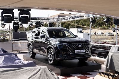 chery, suv, tiggo, kinai, auto, kocsi, ruzs es mas, csaladi, piaci bevezetes