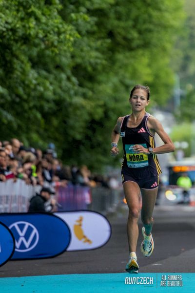 szabo nora, maratoni futo, csucstarto, futas, maratoni, tipp, novo c, ruzs es mas