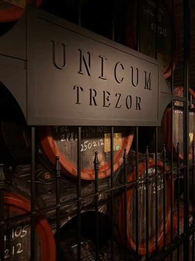 unicum, trezor, unicum haz, programok, grecso, irodalom, vacsora, szabadulószoba, ruzs es mas, programajanlo