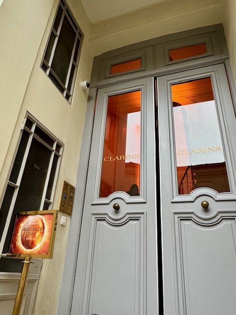 clarins, double serum, double serum foundation, alapozo, szerum alapozo, smink, hibrid, ruzs es mas, parizs, termekbevezetes, vip