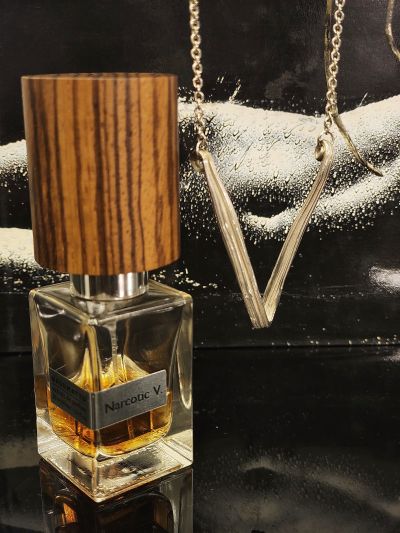 valentin, niche, parfum, zeibig anna, designer, ekszer, ajandekotlet