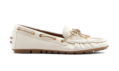 deichmann, cipo, taska, pantone szin, cloud dancer, kremszin, feher, divat, trendszin, ruzs es mas