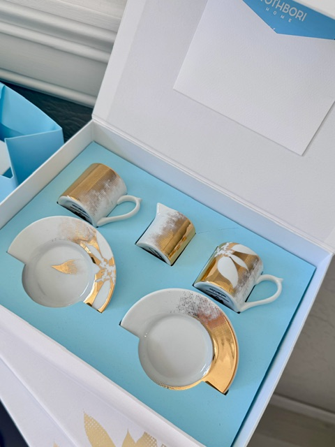 toth bori, designer, mei collection, porcelan, hollohazi, porcelan manufaktura, kollekcio, divattervezo, hazai, egyuttmukodés, ruzs es mas