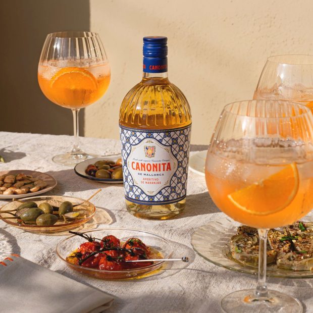 canonita, mallorca, aperitivo, koktel, tardeo, alkohol fogyasztas, tudatos, ruzs es mas, premium gin hungary