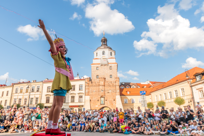 lublin, lengyel intezet, hagyomany, fotokiallitas, lengyelorszag, lublini vajdasag, ruzs es mas